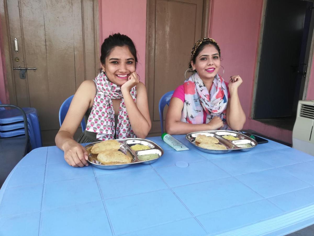 Abhi Homestay Hampi Eksteriør billede