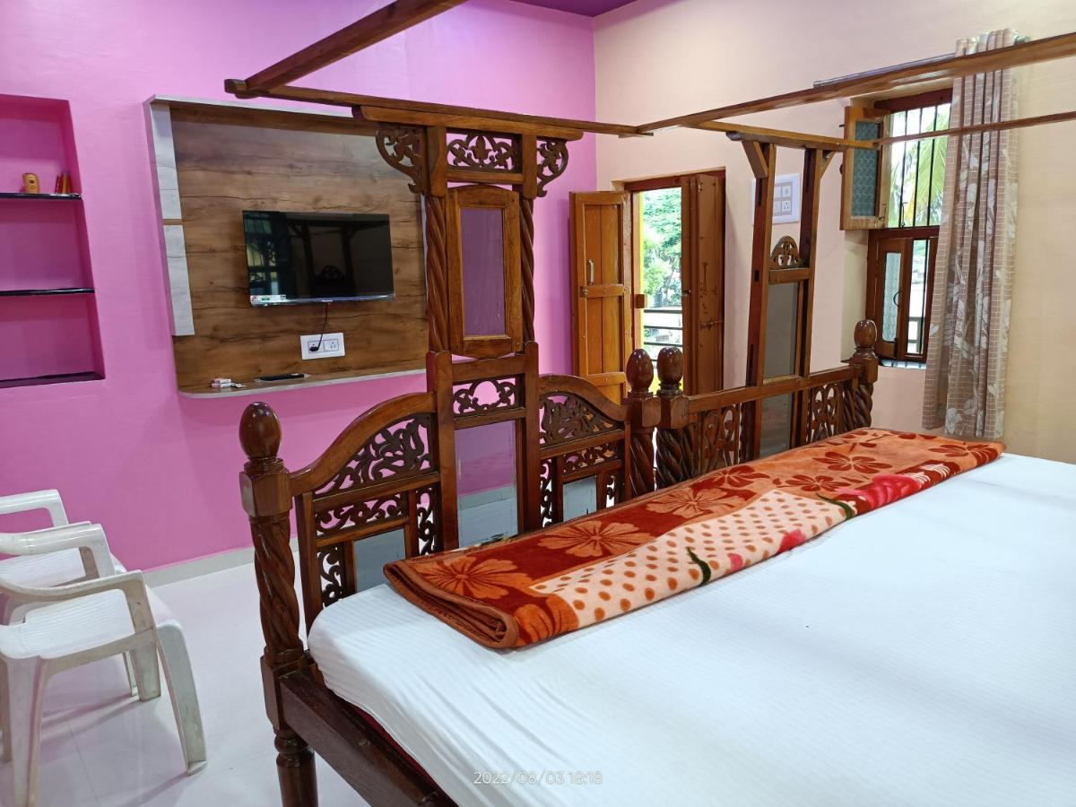 Abhi Homestay Hampi Eksteriør billede