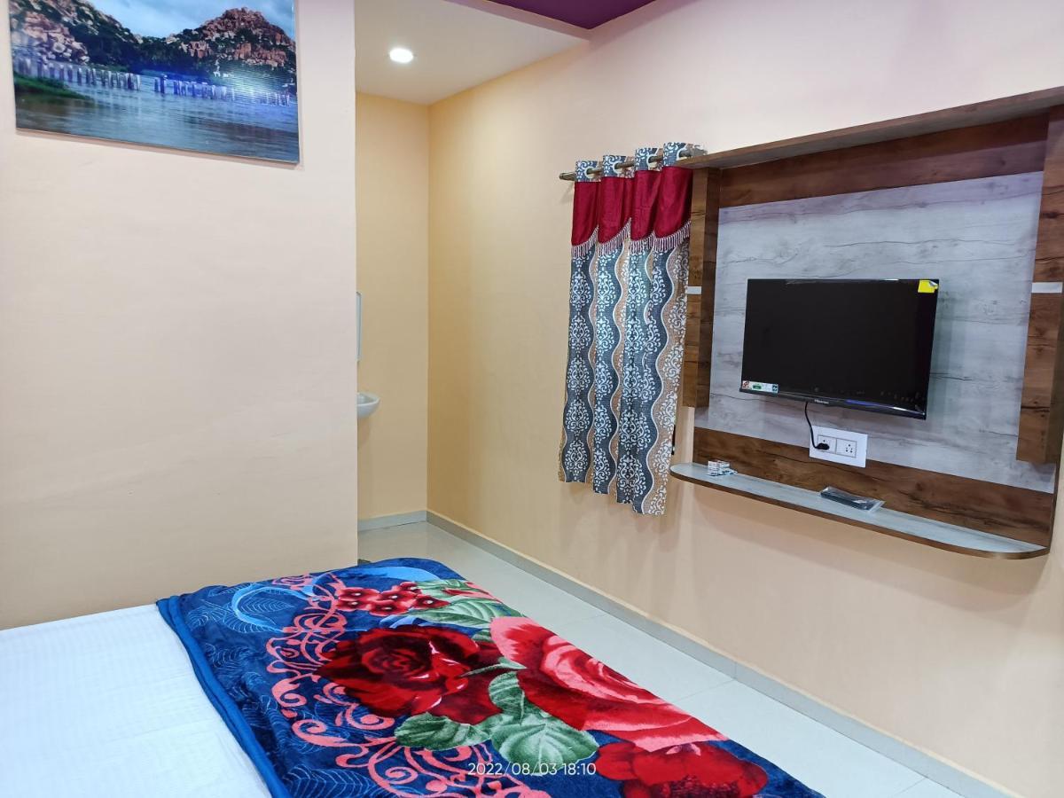 Abhi Homestay Hampi Eksteriør billede