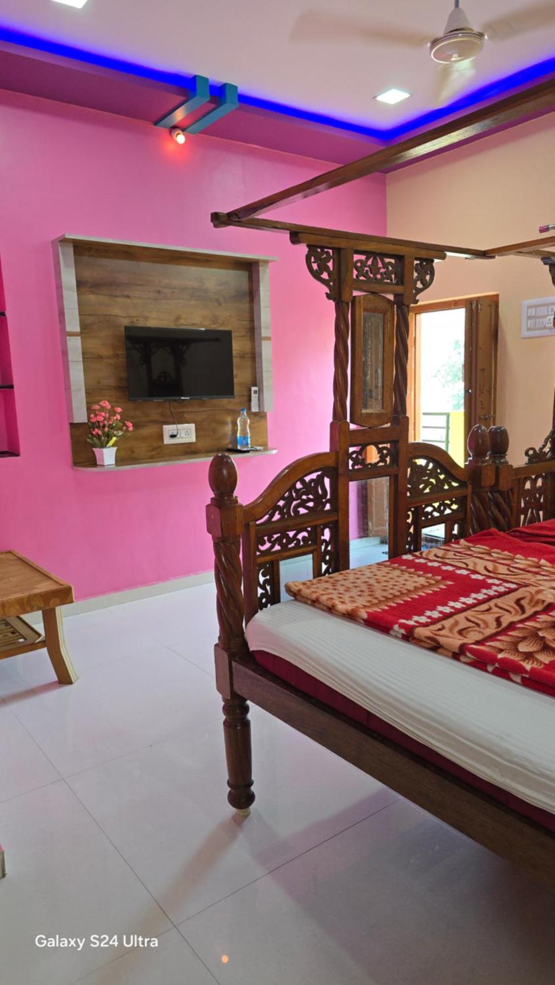 Abhi Homestay Hampi Eksteriør billede